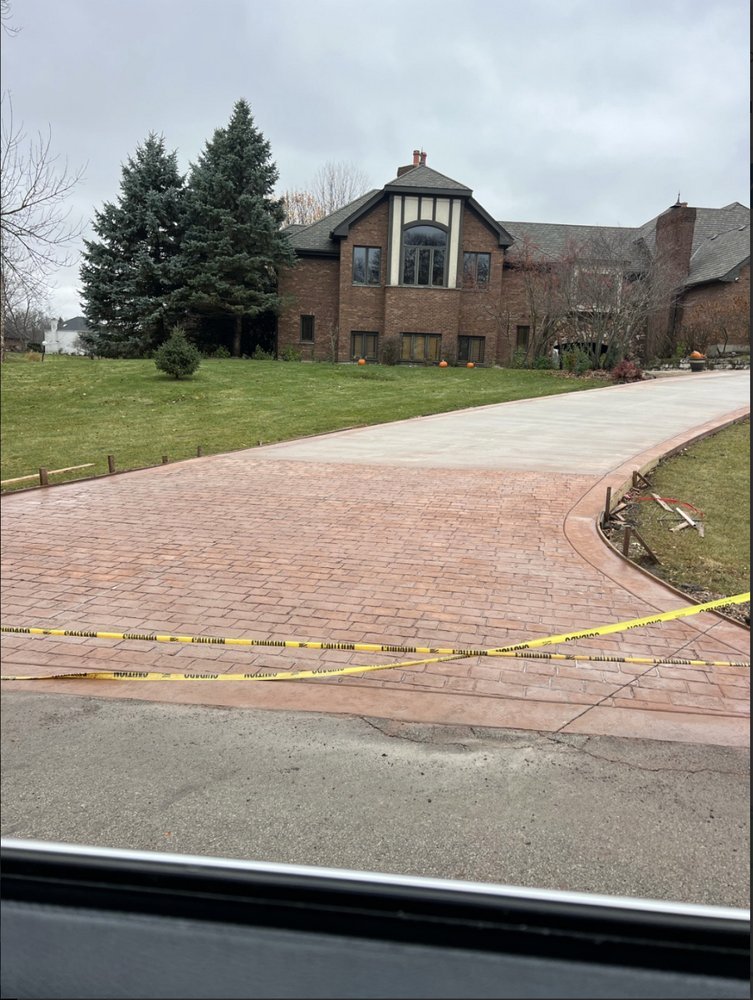 STAMPED CONCRETE DRIVEWAY